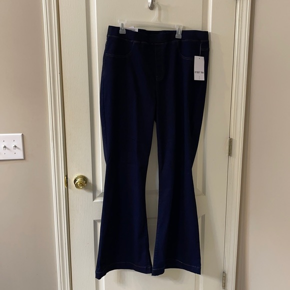 Forever 21 Denim - Elastic waist flare Jean